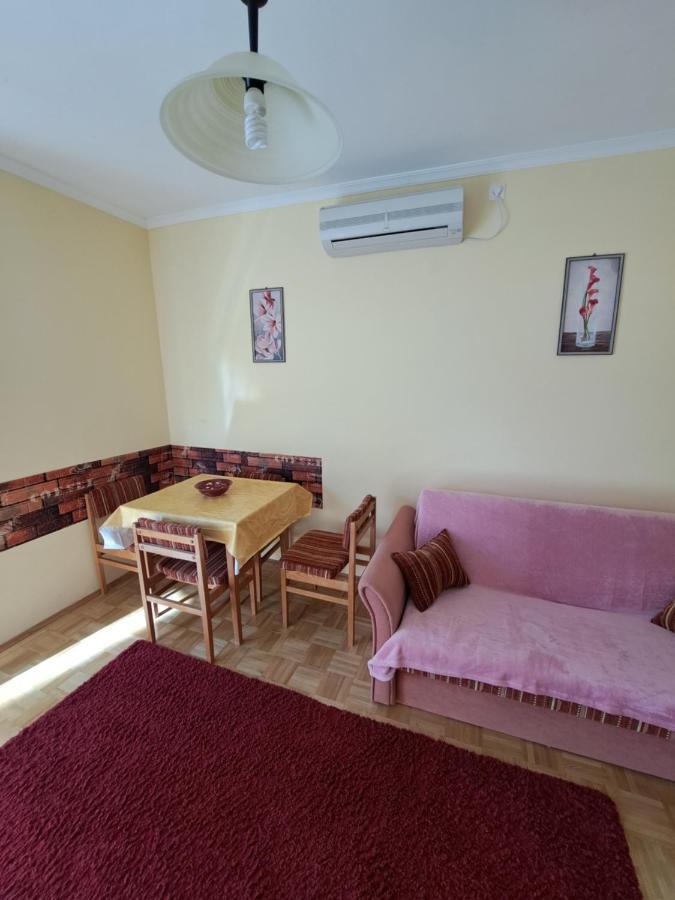 Pinter Apartmán